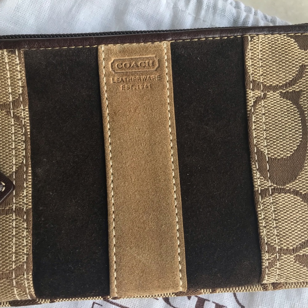 🔥AUTHENTIC COACH WRISTLET🔥 - Picture 5 of 5